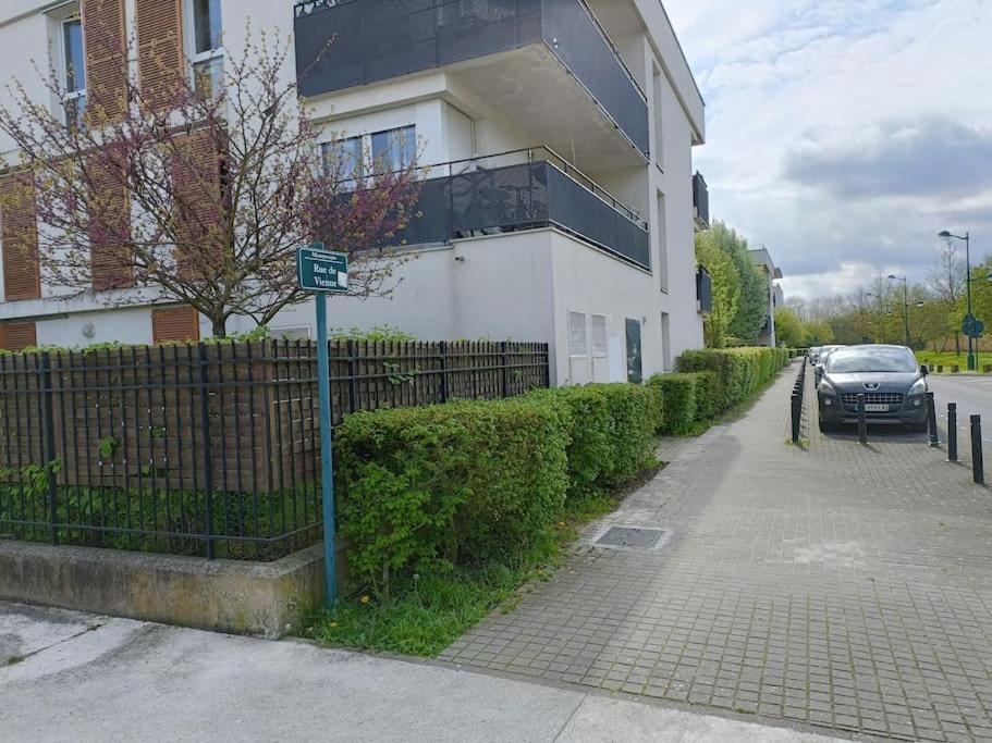 Disney Horizon Parc Studio 5 Personnes Pk Prive Gratuit Balcon Lit Bebe Montévrain Dış mekan fotoğraf